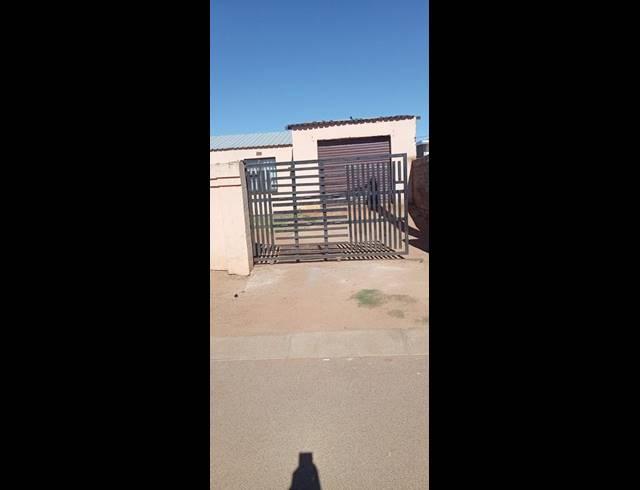 2 BEDROOM HOUSE FOR SALE IN PALM RIDGE